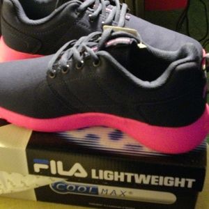 Fila Lightweight Asylum Canvas Sneakers NWT Fila Lightweight Asylum Canvas Sneakers NWT